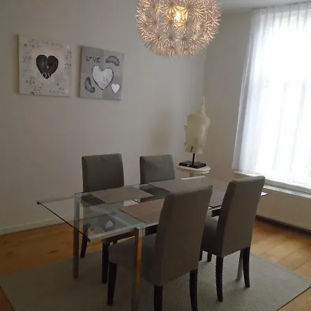 Bella Vista Studio's Apartment The Hague