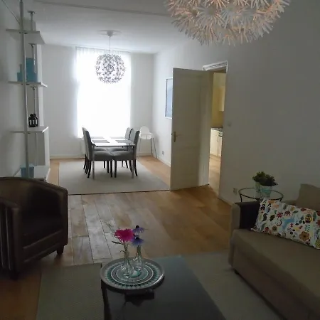 Bella Vista Studio's Apartment